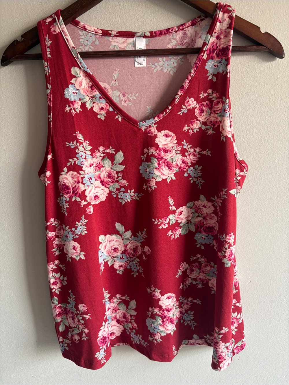 Flora Nikrooz Small Red Pink Floral V Neck Sleeveless Tank Top